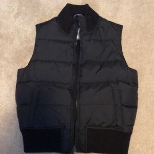 black puffer vest from old navy